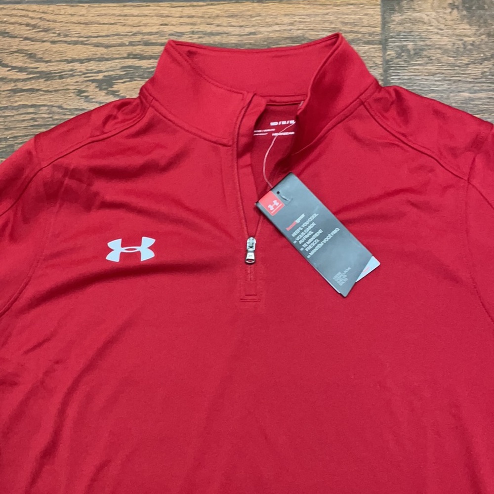 UA long sleeve quarter zip men’s pullover
